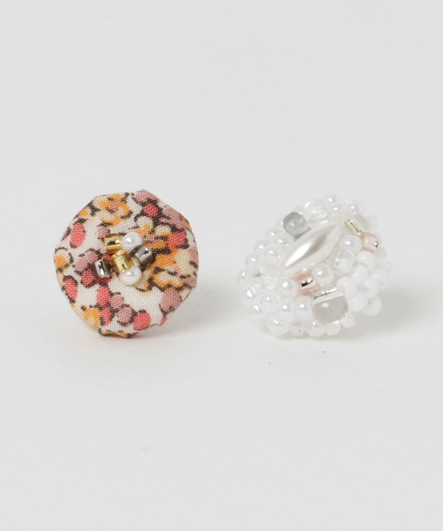 TONE SELECT GOODS(トーンセレクトグッズ)の「【ouka no mori】Dancing flowerピアス(ピアス(両耳用)・レディース・ブルー/ピンク/レッド/レッド系その他/イエロー系その他/その他/マルチ・FREE)」の5枚目の写真