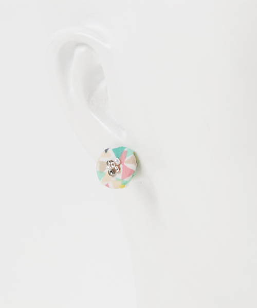 TONE SELECT GOODS(トーンセレクトグッズ)の「【ouka no mori】Dancing flowerピアス(ピアス(両耳用)・レディース・ブルー/ピンク/レッド/レッド系その他/イエロー系その他/その他/マルチ・FREE)」の8枚目の写真