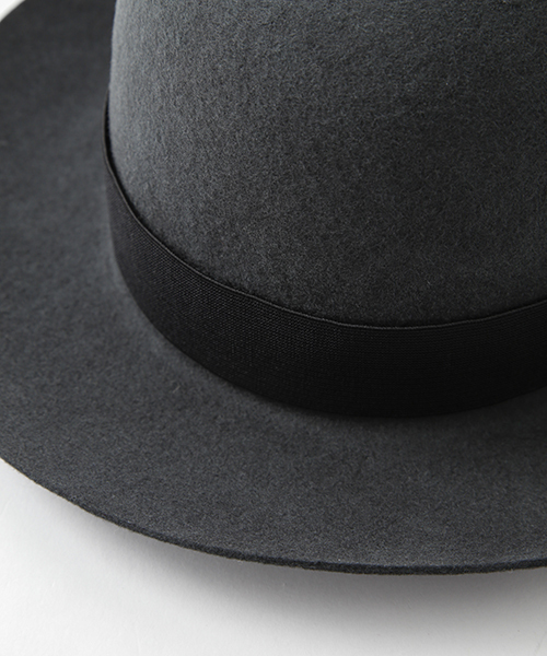 junhashimoto（ジュンハシモト）の「HAND-GRIP TRAVELERS HAT（ハット・メンズ・チャコールグレー/ブラック/レッド/キャメル/オフホワイト・4/3）」の9枚目の写真