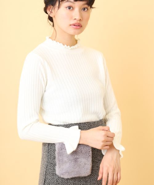 OLIVE des OLIVE（オリーブデオリーブ）の「ハイネックニットプルオーバー（ニット/セーター・レディース・ブラック/ブラウン/オフホワイト/グリーン/ラベンダー・FREE）」の2枚目の写真