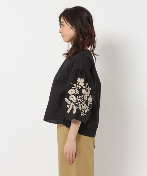 laboratory work（ラボラトリーワーク）の「チェーン刺繍ブラウス（シャツ/ブラウス・レディース・オフホワイト/ブラック/ベージュ・MEDIUM）」の8枚目の写真