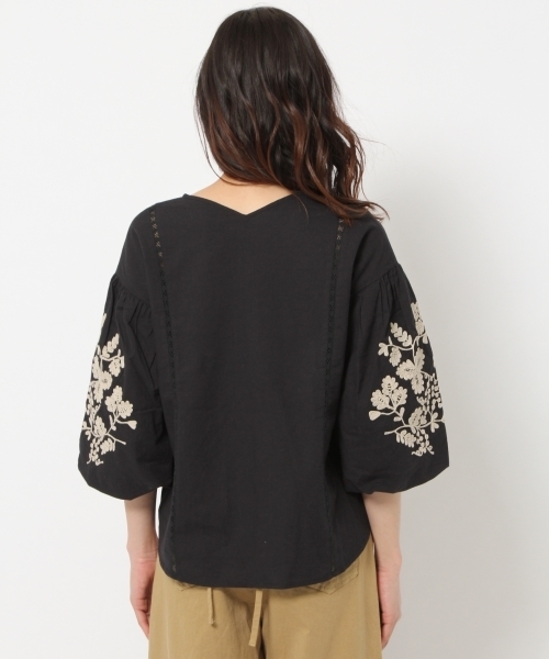 laboratory work（ラボラトリーワーク）の「チェーン刺繍ブラウス（シャツ/ブラウス・レディース・オフホワイト/ブラック/ベージュ・MEDIUM）」の14枚目の写真