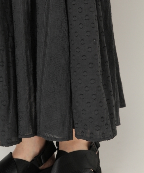 LOWRYS FARM（ローリーズファーム）の「カットドビースカート　802985（スカート・レディース・ブラック/ブラウン/レッド・FREE）」の10枚目の写真