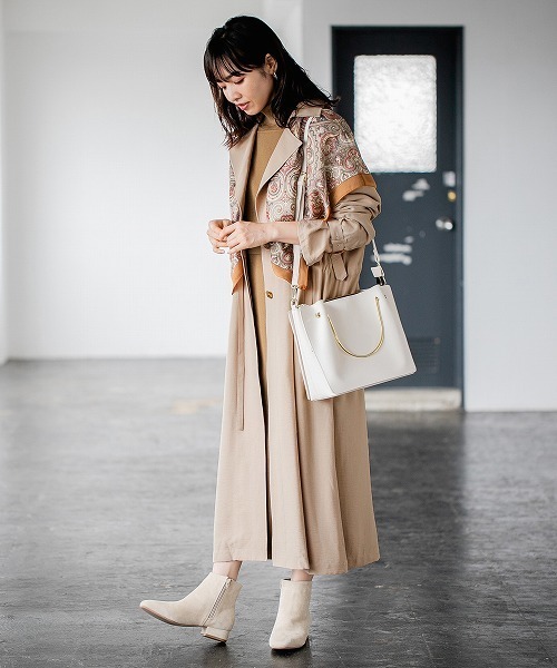 A part by（アパートバイ）の「メタルハンドルバッグ 829541（ショルダーバッグ・レディース・アイボリー/ブラック/ベージュ/オフホワイト/ナチュラル・FREE）」の7枚目の写真