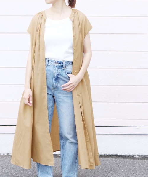 reca(レカ)の「フロントボタンギャザーボリュームワンピース(ワンピース・レディース・ホワイト/ブラック/ベージュ/パープル・M)」の1枚目の写真
