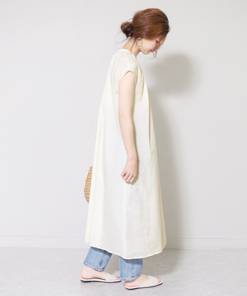 reca(レカ)の「フロントボタンギャザーボリュームワンピース(ワンピース・レディース・ホワイト/ブラック/ベージュ/パープル・M)」の22枚目の写真