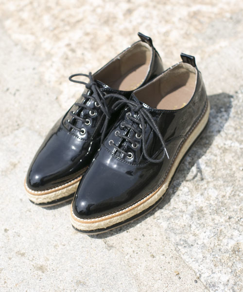 NANO universe（ナノユニバース）の「Fパテントジュートソールシューズ（パンプス・レディース・ホワイト/ブラック・36/38/35/37）」の7枚目の写真