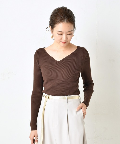 DouDou（ドゥドゥ）の「ゆるVプルオーバー（ニット/セーター・レディース・オフホワイト/ブラック/ダークブラウン/グレイッシュベージュ/ブラウン系その他/ブルー・FREE）」の17枚目の写真