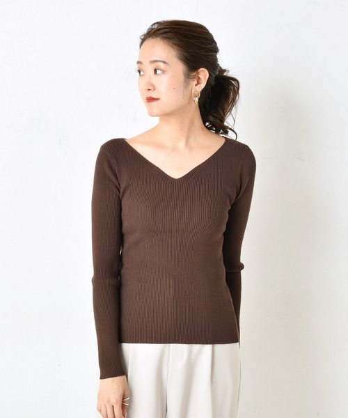 DouDou（ドゥドゥ）の「ゆるVプルオーバー（ニット/セーター・レディース・オフホワイト/ブラック/ダークブラウン/グレイッシュベージュ/ブラウン系その他/ブルー・FREE）」の15枚目の写真