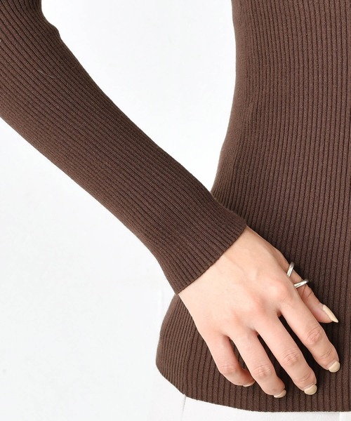 DouDou（ドゥドゥ）の「ゆるVプルオーバー（ニット/セーター・レディース・オフホワイト/ブラック/ダークブラウン/グレイッシュベージュ/ブラウン系その他/ブルー・FREE）」の21枚目の写真