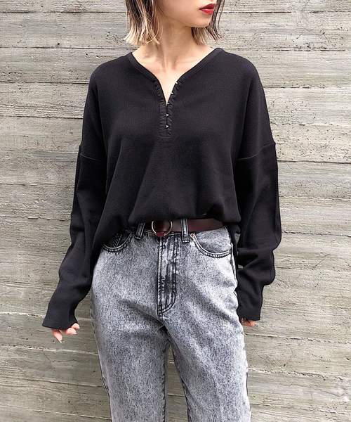 PAGEBOY（ページボーイ）の「ホックヘンリーネックプルオーバー（Tシャツ/カットソー・レディース・オフホワイト/ブラック/ブラック系その他/ベージュ・FREE）」の3枚目の写真