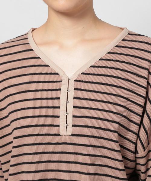 PAGEBOY（ページボーイ）の「ホックヘンリーネックプルオーバー（Tシャツ/カットソー・レディース・オフホワイト/ブラック/ブラック系その他/ベージュ・FREE）」の21枚目の写真