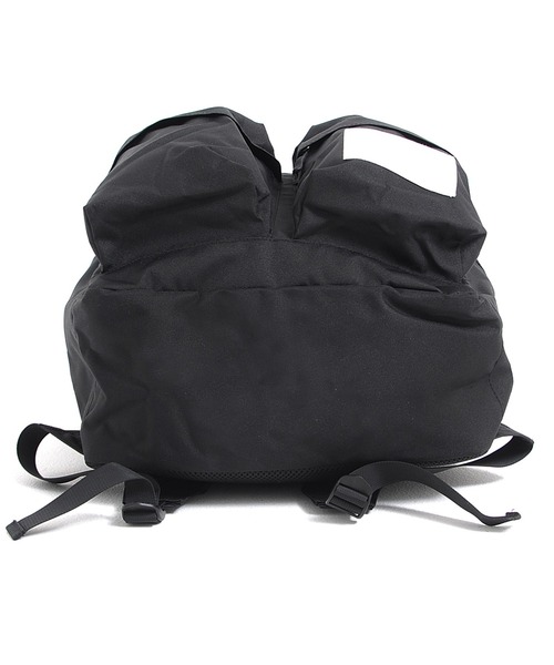 FILA(フィラ)の「FILA/フィラ ブランド ロゴ ワッペン ダブルポケット リュックサック バックパック 20L(バックパック/リュック・レディース・ブラック×ホワイト/ブラック×イエロー/ブラック×ピンク/トリコロール・FREE)」の17枚目の写真