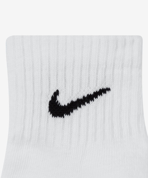 NIKE(ナイキ)の「NIKE/ナイキ ソックス エブリデイ クッションド クォーター3足セット SX7667-100(ソックス/靴下・メンズ・ホワイト・23-25cm/25-27CM)」の4枚目の写真