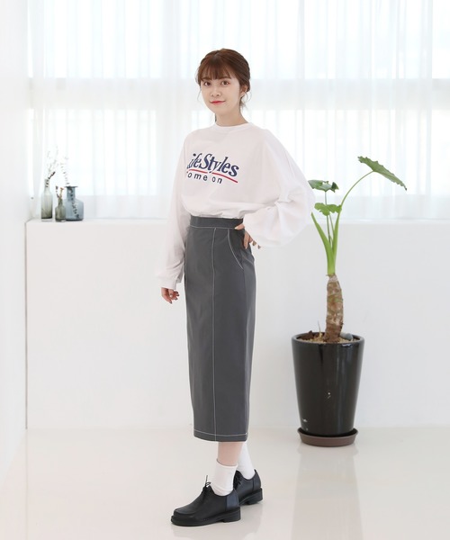 by muni:r(バイ ムニール)の「配色ステッチポイント Hラインスカート(スカート・レディース・グレー/アイボリー・SMALL/MEDIUM)」の4枚目の写真