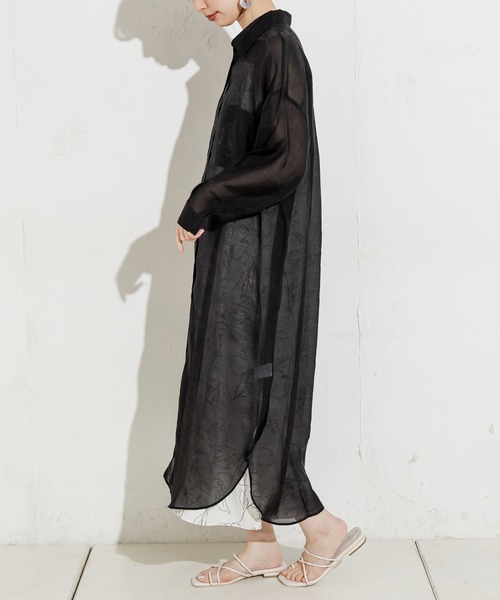 natural couture（ナチュラルクチュール）の「ウエストベルト付シースルーロングシャツ（シャツ/ブラウス・レディース・ブラック/ベージュ/オフホワイト・FREE）」の5枚目の写真