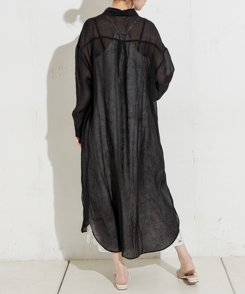 natural couture（ナチュラルクチュール）の「ウエストベルト付シースルーロングシャツ（シャツ/ブラウス・レディース・ブラック/ベージュ/オフホワイト・FREE）」の6枚目の写真