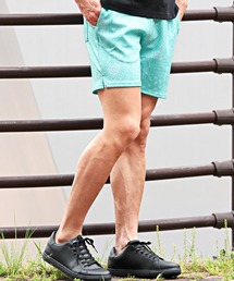 ショートパンツ　膝上丈