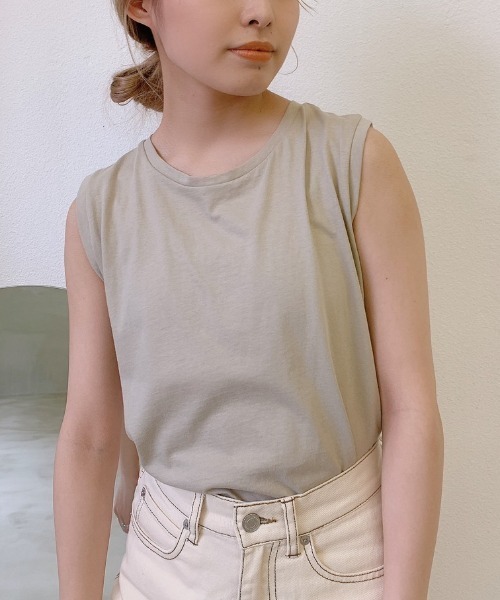 VANNIE U(ヴァニーユー)の「バックリボンノースリーブTee(Tシャツ/カットソー・レディース・ブラック/ライトグリーン/ブラウン/ベージュ・FREE)」の14枚目の写真