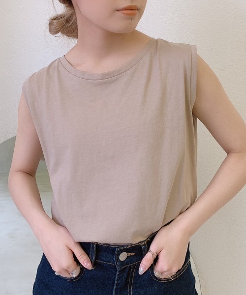 VANNIE U(ヴァニーユー)の「バックリボンノースリーブTee(Tシャツ/カットソー・レディース・ブラック/ライトグリーン/ブラウン/ベージュ・FREE)」の7枚目の写真