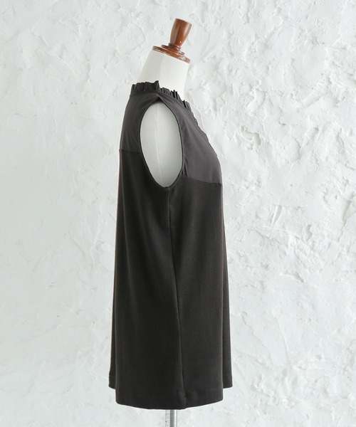 n'OrLABEL(ノアールレーベル)の「『フリル襟インナータンクトップ』(タンクトップ・レディース・オフホワイト/ブラック・1/2)」の4枚目の写真