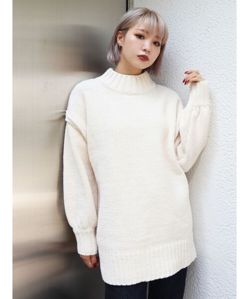 EMODA(エモダ)の「モールハイネックボックスワンピース(ワンピース・レディース・ホワイト/ブラック/ブルー/カーキ・FREE)」の5枚目の写真