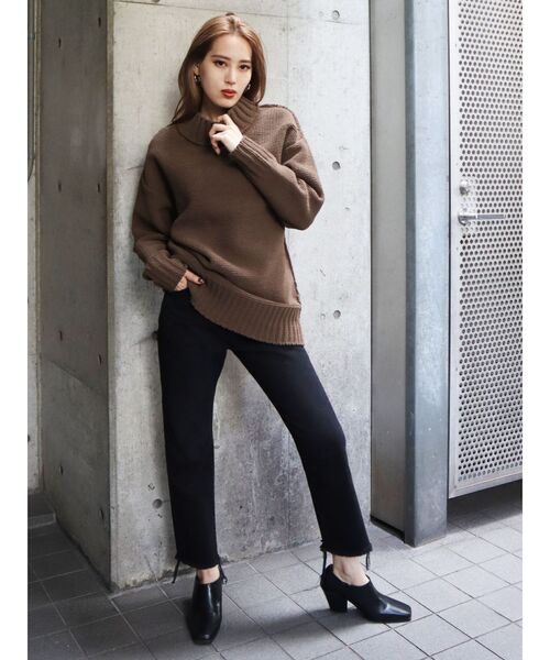 EMODA(エモダ)の「モールハイネックボックスワンピース(ワンピース・レディース・ホワイト/ブラック/ブルー/カーキ・FREE)」の9枚目の写真