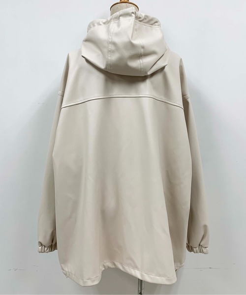 PICCIN(ピッチン)の「フェイクレザーフードブルゾン(ブルゾン・レディース・ベージュ/オフホワイト/サックスブルー・M/L)」の7枚目の写真
