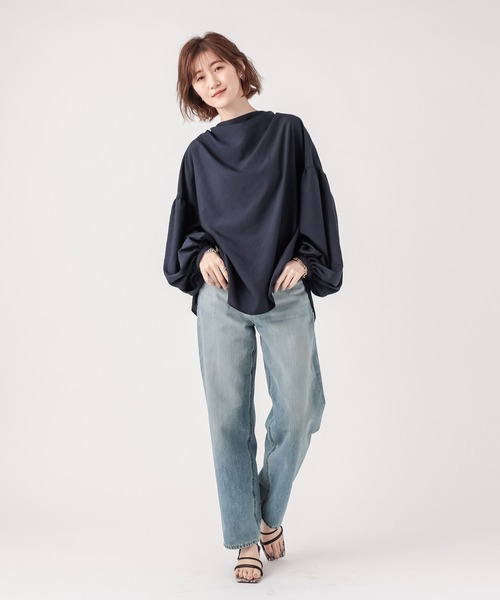 RIVE DROITE（リヴドロワ）の「ドレープネックボリュームブラウス（シャツ/ブラウス・レディース・ネイビー/オフホワイト・FREE）」の8枚目の写真