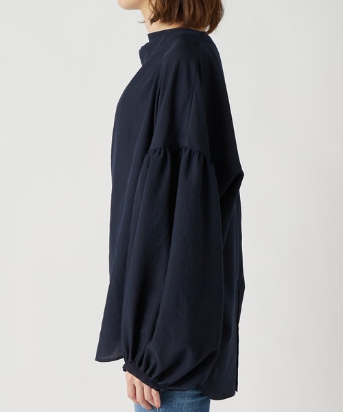 RIVE DROITE（リヴドロワ）の「ドレープネックボリュームブラウス（シャツ/ブラウス・レディース・ネイビー/オフホワイト・FREE）」の11枚目の写真