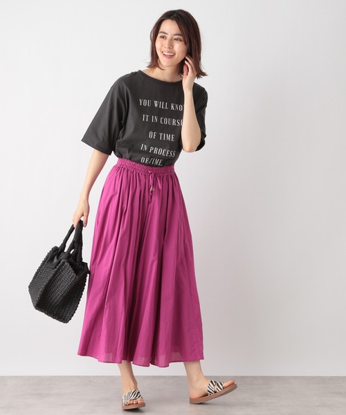 LEPSIM(レプシィム)の「ラウンドヘムロゴプリントT 936566(Tシャツ/カットソー・レディース・オフホワイト/チャコールグレー/オリーブ・FREE)」の9枚目の写真