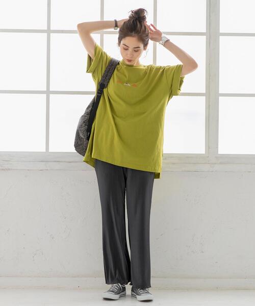 coen（コーエン）の「シャイニープリーツイージーパンツ#（その他パンツ・レディース・ケリー/テラコッタ/ベージュ/ダークグレー・MEDIUM/LARGE）」の5枚目の写真