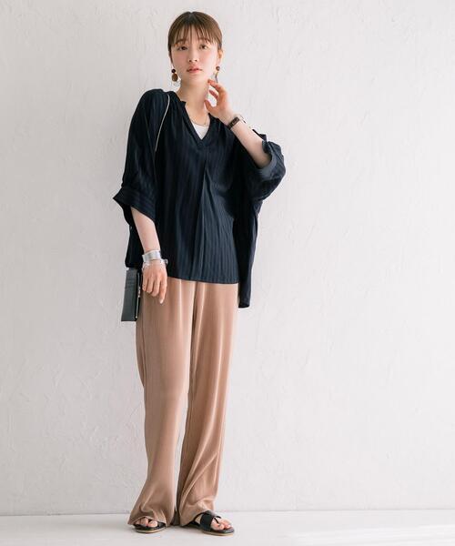 coen（コーエン）の「シャイニープリーツイージーパンツ#（その他パンツ・レディース・ケリー/テラコッタ/ベージュ/ダークグレー・MEDIUM/LARGE）」の6枚目の写真