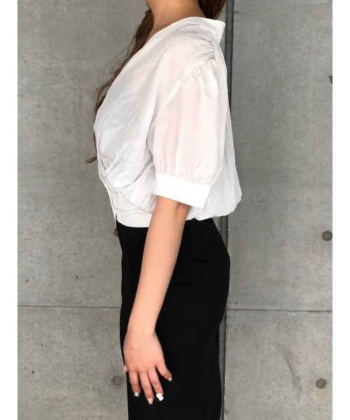 ENVYM（アンビー）の「ダブルボタンギャザーＢｌｏｕｓｅ（シャツ/ブラウス・レディース・ホワイト/ブラック/ベージュ/レオパード/パイソン・FREE）」の17枚目の写真