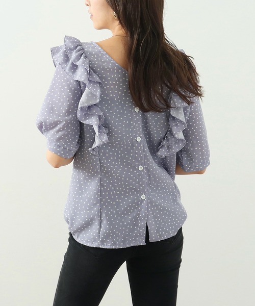 CHILLE(チル)の「前後2WAYドット5分袖ブラウス(シャツ/ブラウス・レディース・ホワイト/ラベンダー・FREE)」の1枚目の写真