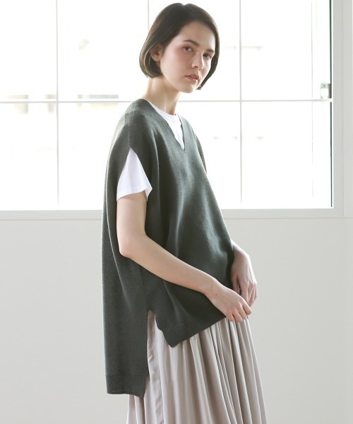 Pao de lo（パオデロ）の「美濃和紙ジレ（ニット/セーター・レディース・グレー/オレンジ/チャコールグレー・9号/7号）」の2枚目の写真