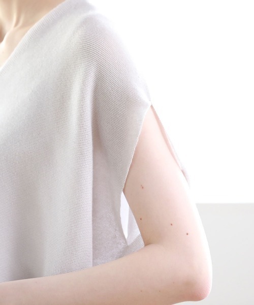 Pao de lo（パオデロ）の「美濃和紙ジレ（ニット/セーター・レディース・グレー/オレンジ/チャコールグレー・9号/7号）」の19枚目の写真