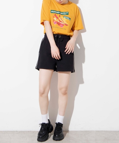 WEGO(ウィゴー)の「WEGO/HOTDOGスケボーTシャツ(Tシャツ/カットソー・レディース・ダークオレンジ/ダークグリーン・MEDIUM/X-LARGE/LARGE/SMALL)」の9枚目の写真