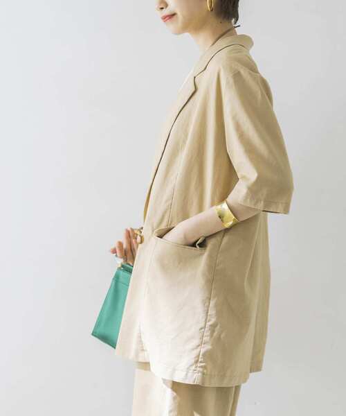 URBAN RESEARCH（アーバンリサーチ）の「リネン混ハーフスリーブジャケット（その他アウター・レディース・ベージュ/ライトカーキ・FREE）」の4枚目の写真