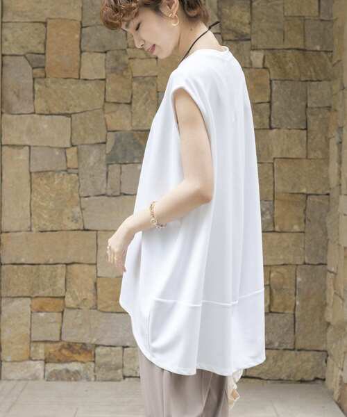 URBAN RESEARCH（アーバンリサーチ）の「ノースリーブコクーンカットソー（Tシャツ/カットソー・レディース・ブラック/ブラウン系その他/ホワイト・FREE）」の12枚目の写真