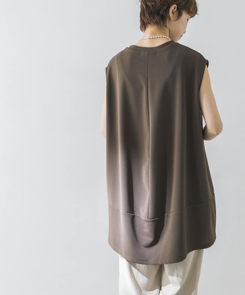 URBAN RESEARCH（アーバンリサーチ）の「ノースリーブコクーンカットソー（Tシャツ/カットソー・レディース・ブラック/ブラウン系その他/ホワイト・FREE）」の15枚目の写真