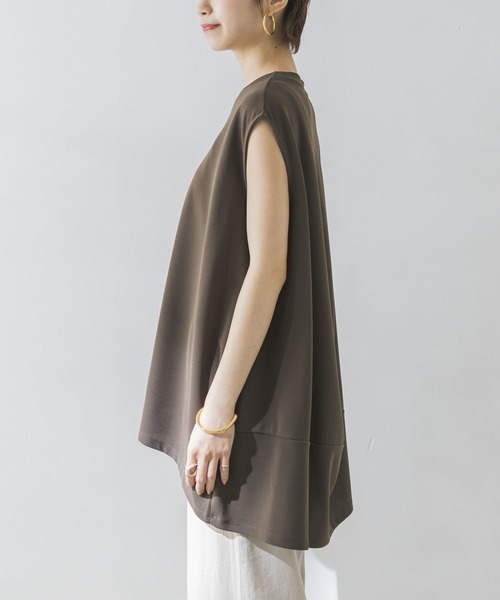 URBAN RESEARCH（アーバンリサーチ）の「ノースリーブコクーンカットソー（Tシャツ/カットソー・レディース・ブラック/ブラウン系その他/ホワイト・FREE）」の18枚目の写真