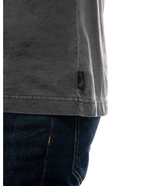BILLABONG（ビラボン）の「BILLABONG メンズ WAVE WASHED TANZANIA Ｔシャツ 【2021年夏モデル】/ビラボンバックプリント半袖Tシャツ（Tシャツ/カットソー・メンズ・チャコールグレー/ブラック・MEDIUM/LARGE/X-LARGE）」の5枚目の写真