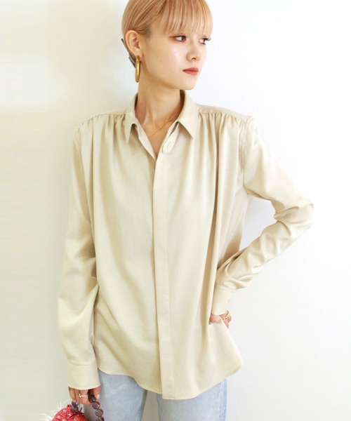 Laura Lombardi（ローラロンバルディ）の「CURVE EARRINGS（ピアス（両耳用）・レディース・ゴールド・ONE SIZE）」の10枚目の写真
