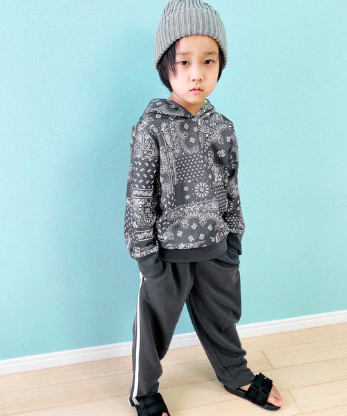 THE CASUAL（カジュアル）の「ダンボール サイドライン ペイズリー シェフパンツ キッズ（スウェットパンツ・キッズ・グレー系その他/ベージュ系その他/ベージュ/グレー系その他2/ブラック/ブラウン系その他/ブラック系その他/ブラウン/チャコール/杢グレー・140cm/120cm/110cm/130cm/150cm/160cm/100cm）」の5枚目の写真