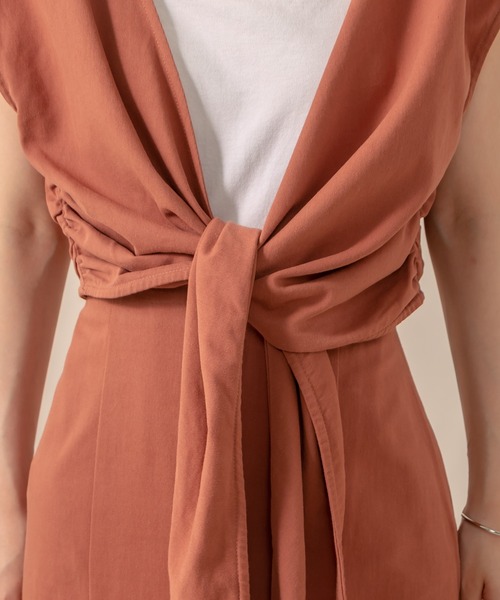 mline（エムライン）の「[mline] WEB限定 クロスデザイントップス（シャツ/ブラウス・レディース・ベージュ/オレンジ/ブラック・FREE）」の11枚目の写真