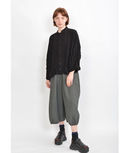 gomme（ゴム）の「Pサージ　シームパンツ（その他パンツ・レディース・チャコールグレー/ネイビー/ブラック・MEDIUM）」の11枚目の写真