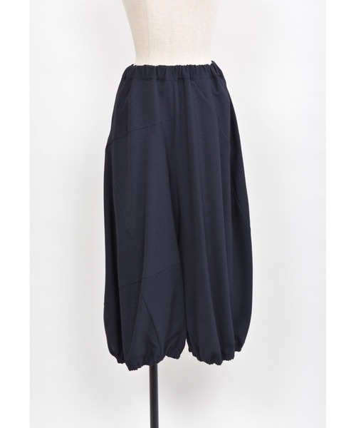 gomme（ゴム）の「Pサージ　シームパンツ（その他パンツ・レディース・チャコールグレー/ネイビー/ブラック・MEDIUM）」の14枚目の写真