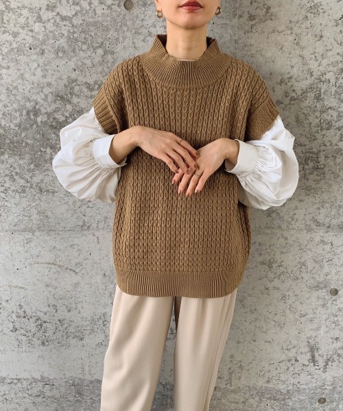 INTER FACTORY（インターファクトリー）の「WEARISTA son - ケーブルニットベスト　made in INTER FACTORY（ベスト・レディース・ブラック/ベージュ/オフホワイト・FREE）」の8枚目の写真