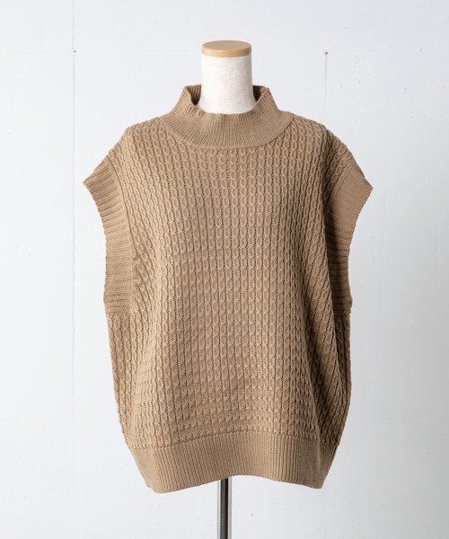 INTER FACTORY（インターファクトリー）の「WEARISTA son - ケーブルニットベスト　made in INTER FACTORY（ベスト・レディース・ブラック/ベージュ/オフホワイト・FREE）」の18枚目の写真